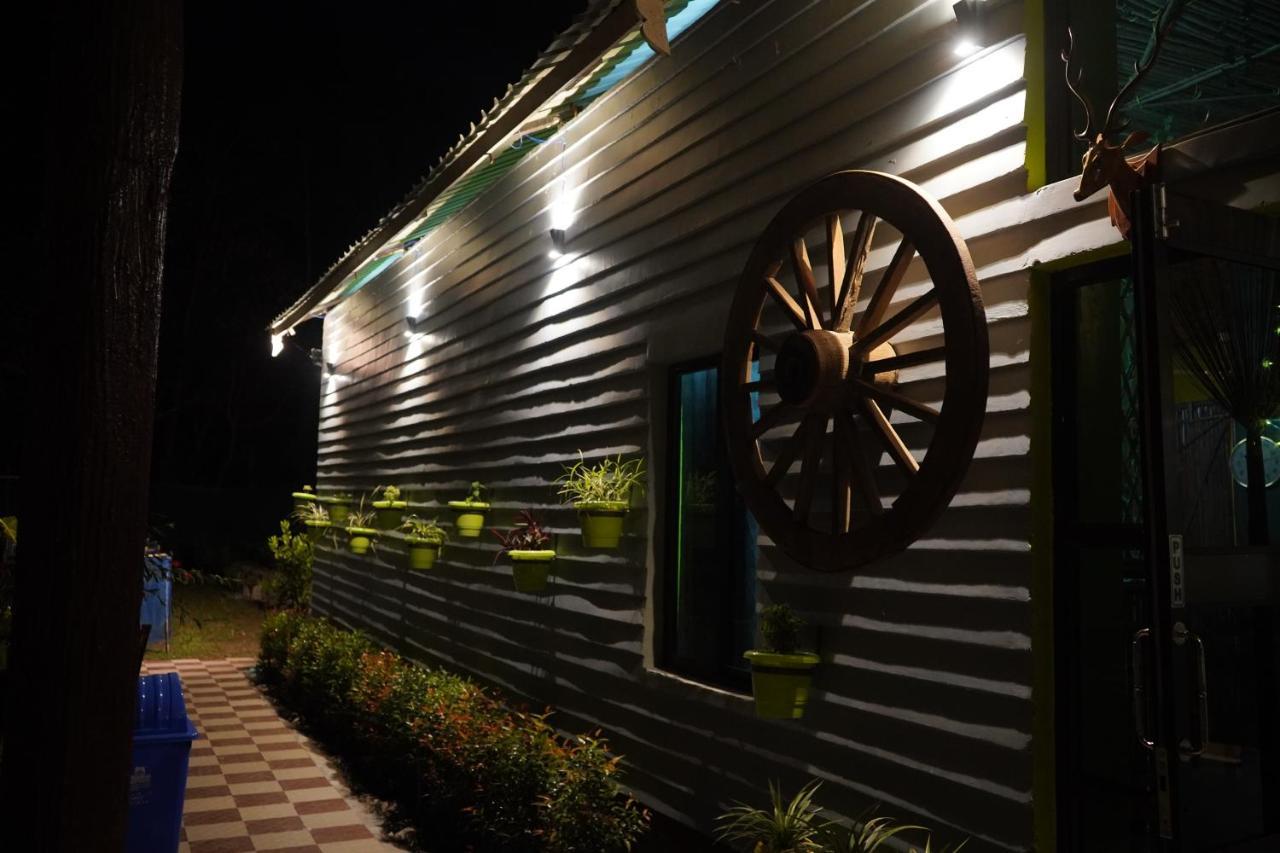 The Pugmark Wildlife Resort Jyoti Gaon ภายนอก รูปภาพ